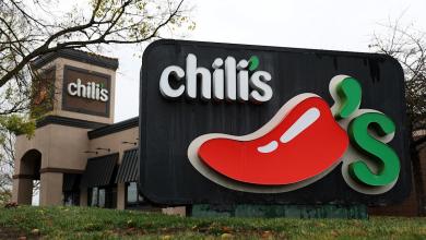 Olive Garden, Texas Roadhouse chasing Chili’s success as casual dining chains compete for date nights in 2025 Olive Garden, Texas Roadhouse chasing Chili’s success as casual dining chains compete for date nights in 2025