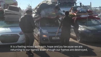 Vehicles crowd the road in Gaza as displaced Palestinians return to the north Vehicles crowd the road in Gaza as displaced Palestinians return to the north