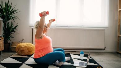 Should you do more reps or lift heavier weights? A trainer weighs in Should you do more reps or lift heavier weights? A trainer weighs in