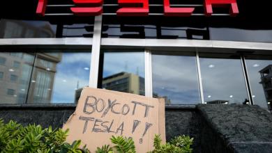 Tesla tumbles again as investors bail on Elon Musk’s suddenly struggling electric vehicle company Tesla tumbles again as investors bail on Elon Musk’s suddenly struggling electric vehicle company