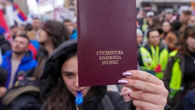 Serbians chant ‘we deserve better’ as latest anti-corruption protest adds to pressure on Vucic Serbians chant ‘we deserve better’ as latest anti-corruption protest adds to pressure on Vucic