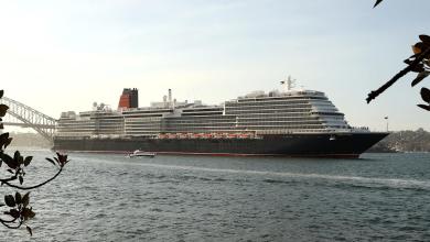 Cruise passengers were told to draw curtains and turn off lights as they passed through a pirate hot spot Cruise passengers were told to draw curtains and turn off lights as they passed through a pirate hot spot