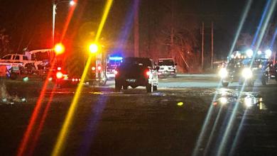 2 rescued, 1 missing after boating incident near I-10 Causeway 2 rescued, 1 missing after boating incident near I-10 Causeway