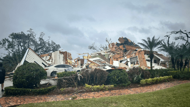Watch As Tornado Hits Florida TV Station & Meteorologist Covers It Live On Air Watch As Tornado Hits Florida TV Station & Meteorologist Covers It Live On Air
