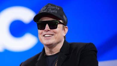 Tesla investors furious at stock’s plunge turn tables on CEO Elon Musk Tesla investors furious at stock’s plunge turn tables on CEO Elon Musk