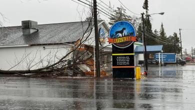 Rain turns to ice, cuts power in Great Lakes region while Tennessee braces for wild weather Rain turns to ice, cuts power in Great Lakes region while Tennessee braces for wild weather