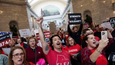Utah governor signs collective bargaining ban for teachers, firefighters and police unions Utah governor signs collective bargaining ban for teachers, firefighters and police unions