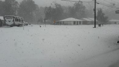 Lafayette Police urge residents to stay off roads amid hazardous snowfall Lafayette Police urge residents to stay off roads amid hazardous snowfall