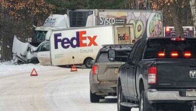 First responders stay nearly two hours at the scene of FedEx truck, semi crash in Wisconsin First responders stay nearly two hours at the scene of FedEx truck, semi crash in Wisconsin