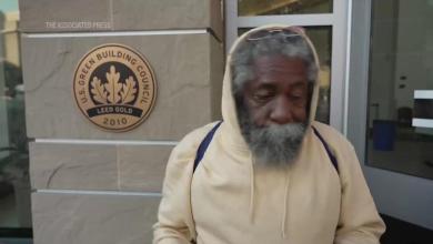 Los Angeles fires destroy 10,000 buildings and kill at least 10 people Los Angeles fires destroy 10,000 buildings and kill at least 10 people