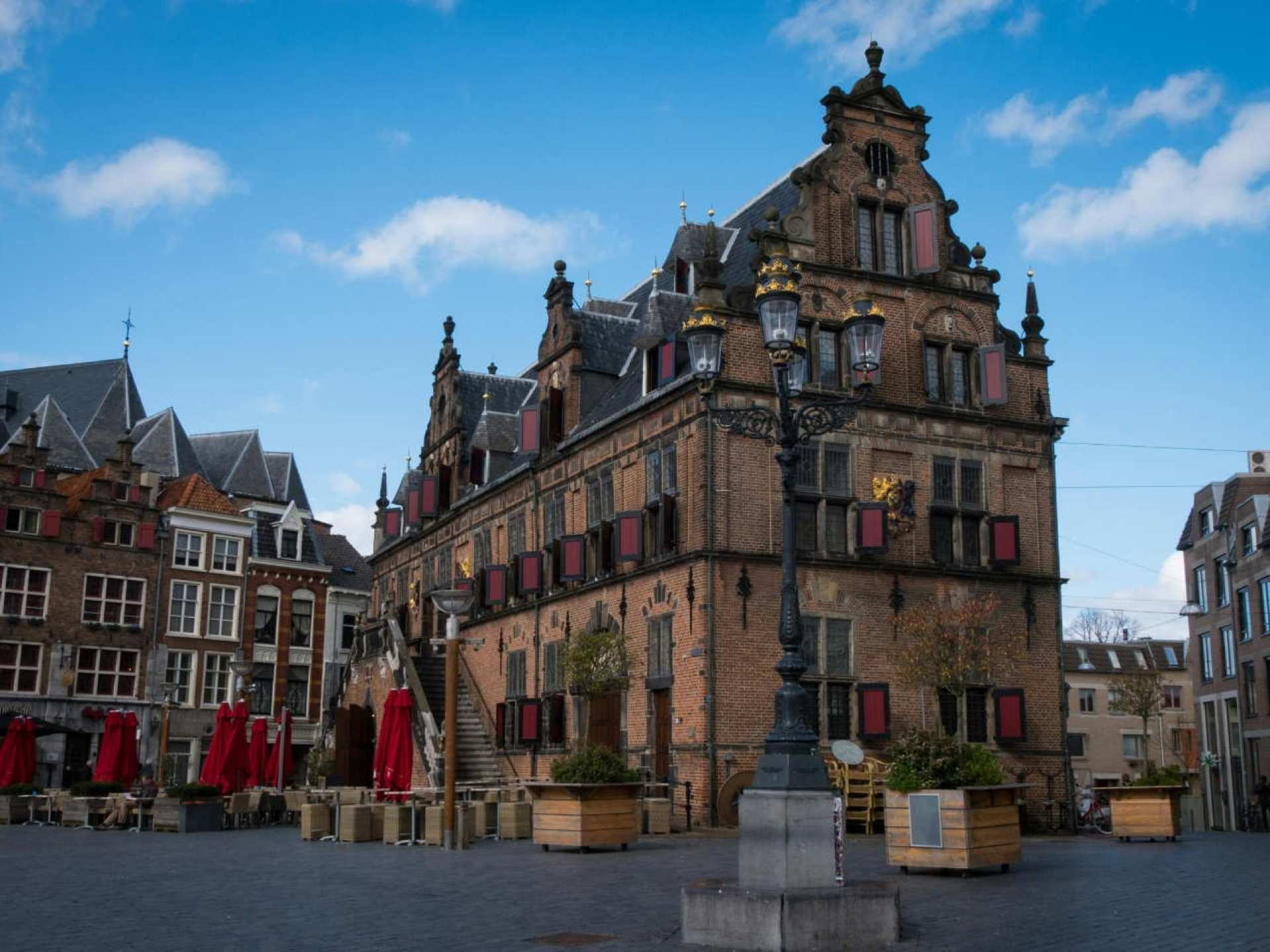 The scenic Waalkade in Nijmegen, featuring a picturesque riverside view and vibrant atmosphere. The scenic Waalkade in Nijmegen, featuring a picturesque riverside view and vibrant atmosphere.