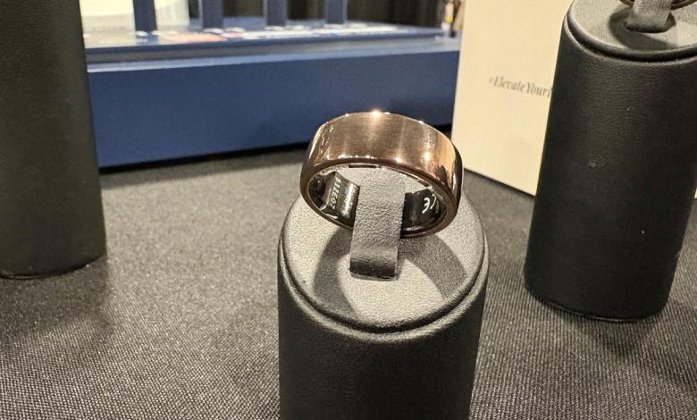 The new circular smart ring has a built-in ECG The new circular smart ring has a built-in ECG
