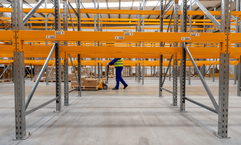 Amazon is closing Quebec facilities, but says it’s not because of the new union Amazon is closing Quebec facilities, but says it’s not because of the new union