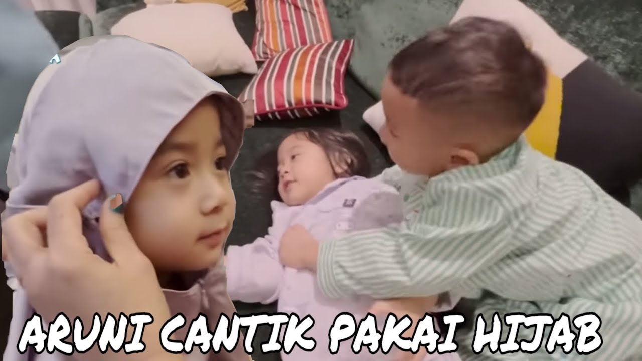 Foto Model Hijab Pkai Clna Jeans N Sepatu Sport Foto Model Hijab Pkai Clna Jeans N Sepatu Sport