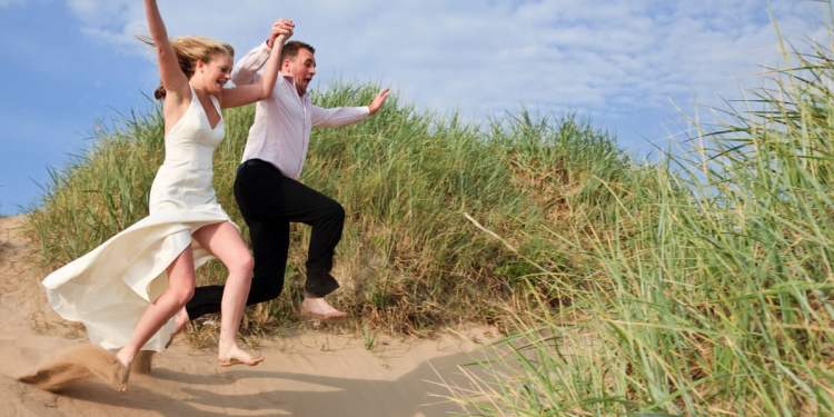 UK to relax wedding rules. Couples can get married at beaches, cruise ships or even their kitchen UK to relax wedding rules. Couples can get married at beaches, cruise ships or even their kitchen