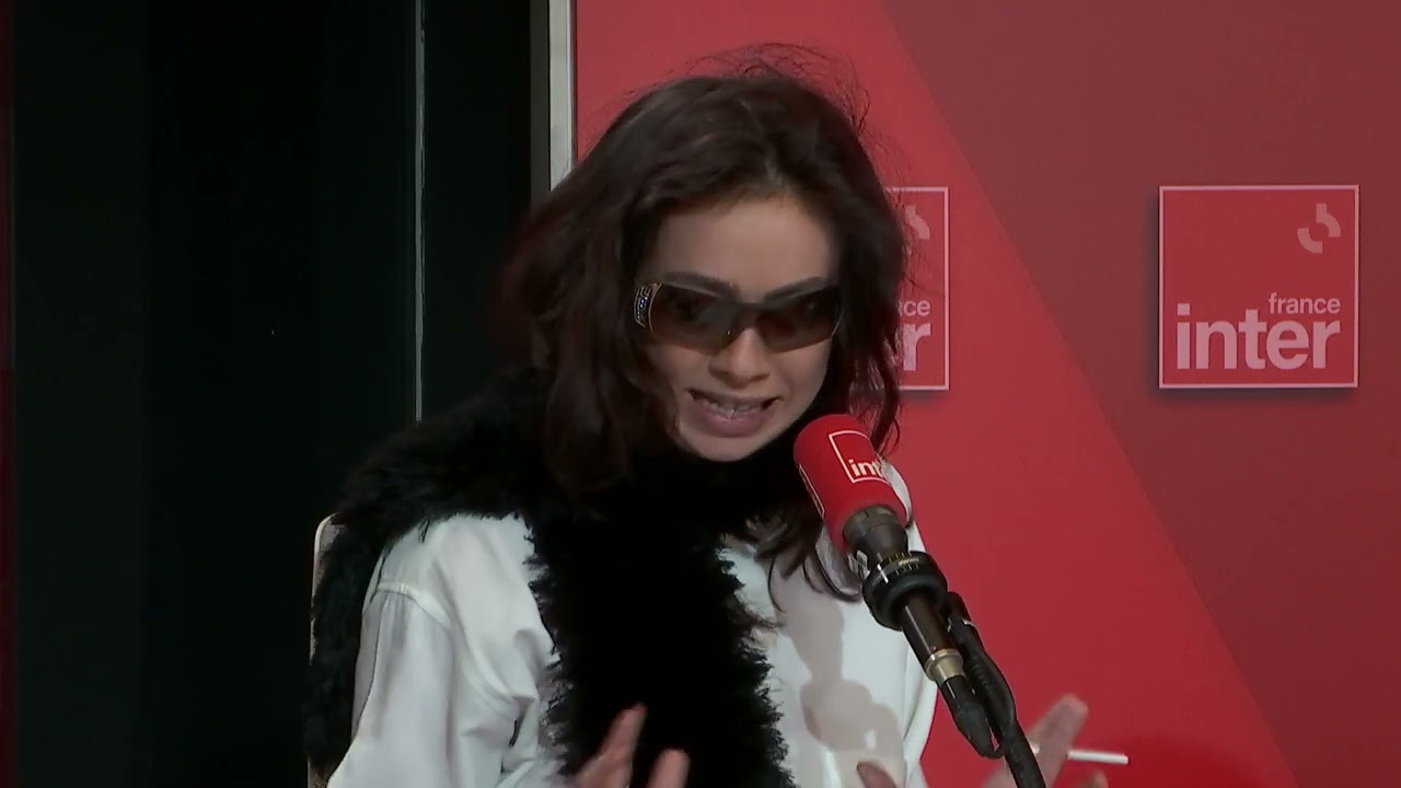 C’est moi l’invitée – La drôle d’humeur d’Emma Bojan C’est moi l’invitée – La drôle d’humeur d’Emma Bojan