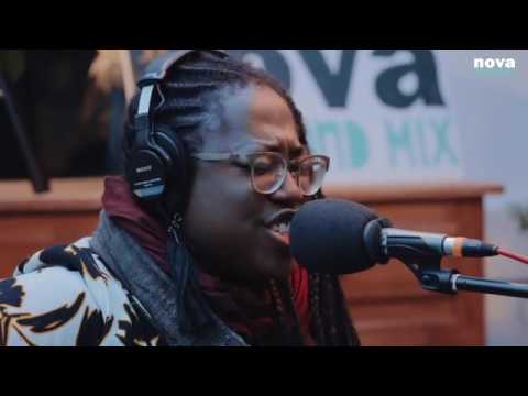 Mélissa Laveaux – Angelina | Live de Plus Près de toi Mélissa Laveaux – Angelina | Live de Plus Près de toi