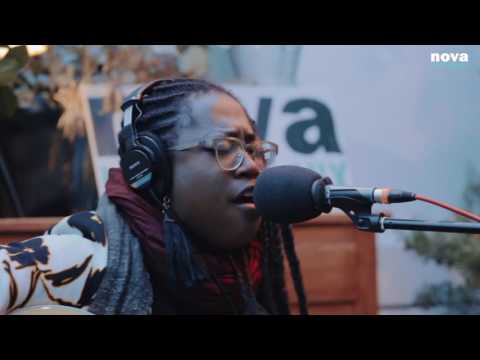 Mélissa Laveaux – Twa Fey | Live de Plus Près de toi Mélissa Laveaux – Twa Fey | Live de Plus Près de toi