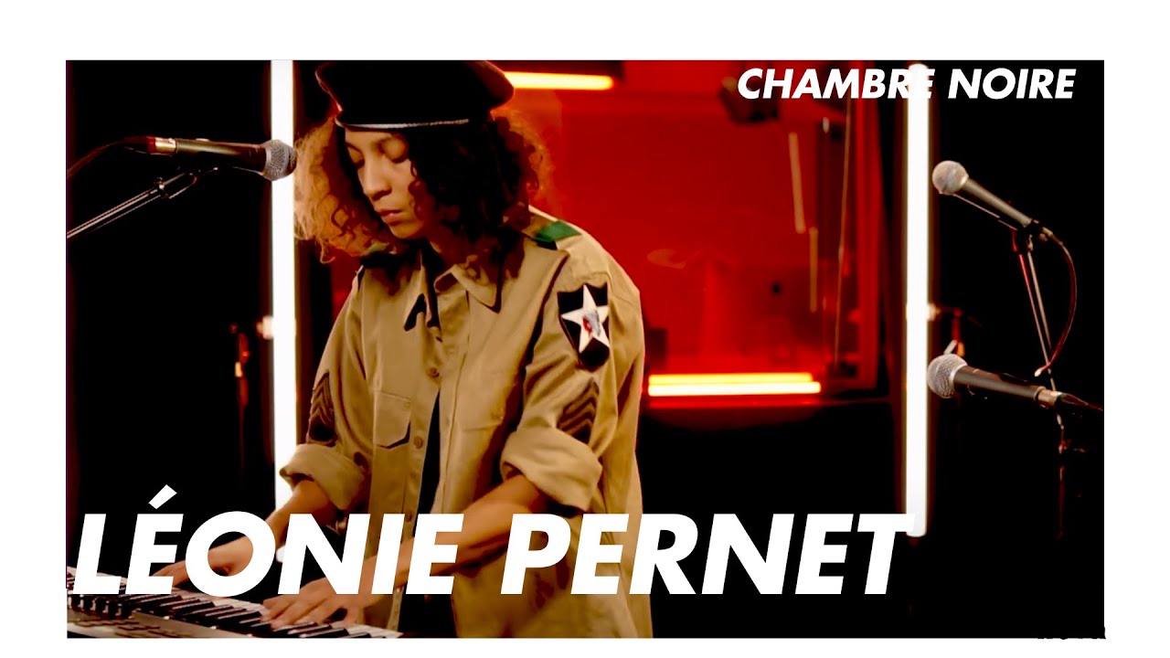 Léonie Pernet en live chez Radio Nova | Chambre noire Léonie Pernet en live chez Radio Nova | Chambre noire