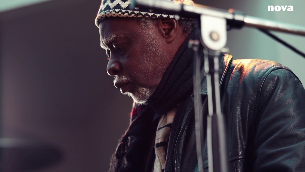 Mammane Sani – Lamru | Live Plus Près De Toi Mammane Sani – Lamru | Live Plus Près De Toi