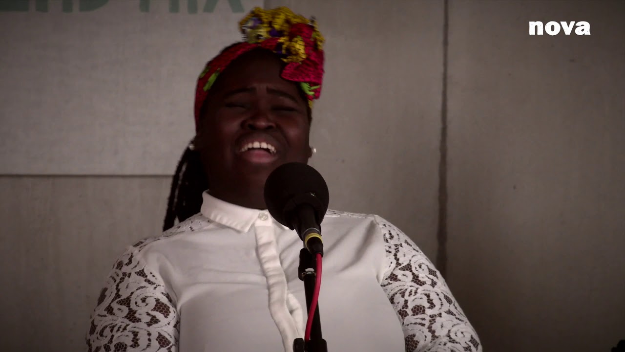 Daymé Arocena, « Menuet Para Un Corazon » | Live Néo Géo Daymé Arocena, « Menuet Para Un Corazon » | Live Néo Géo