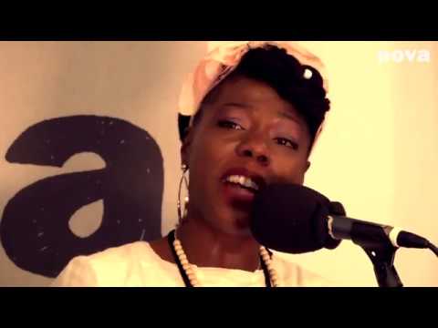 La Dame Blanche en live dans l’Afrobrunch de Néo Géo La Dame Blanche en live dans l’Afrobrunch de Néo Géo