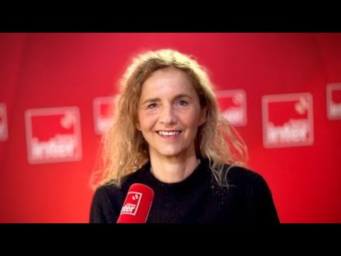Delphine de Vigan : « Parler de la figuration au cinéma, c’est parler de nous tous » Delphine de Vigan : « Parler de la figuration au cinéma, c’est parler de nous tous »