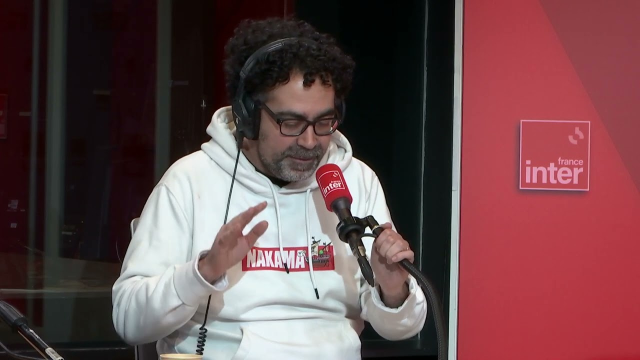 Prise d’antenne – La drôle d’humeur de Julien Santini Prise d’antenne – La drôle d’humeur de Julien Santini