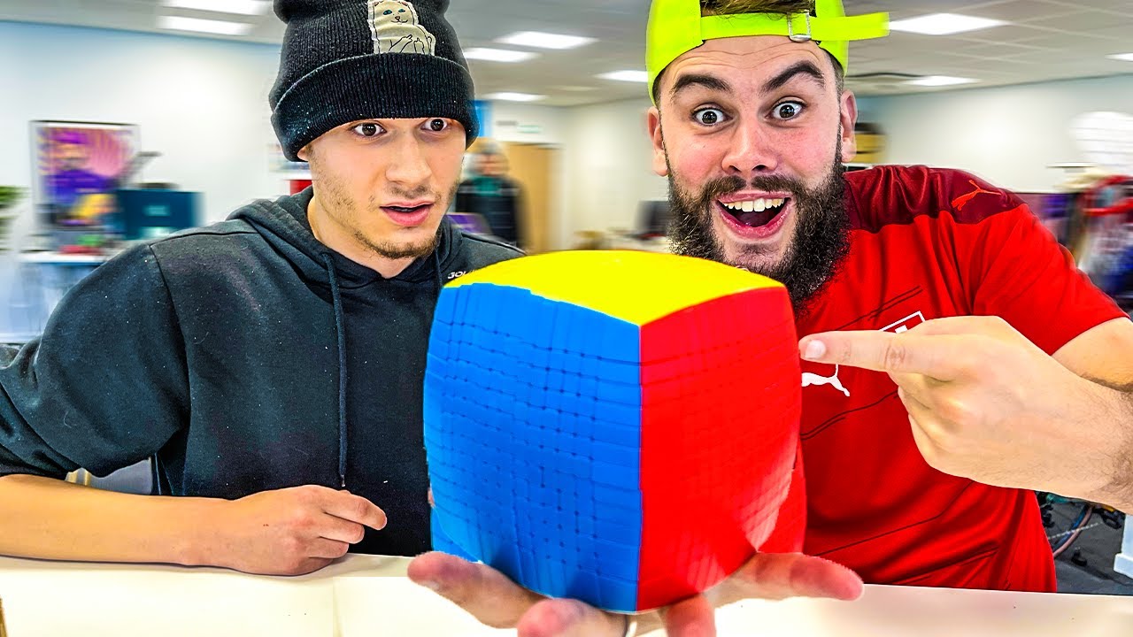 ON A REÇU LE PLUS GROS RUBIK’S CUBE DE FRANCE ! ON A REÇU LE PLUS GROS RUBIK’S CUBE DE FRANCE !