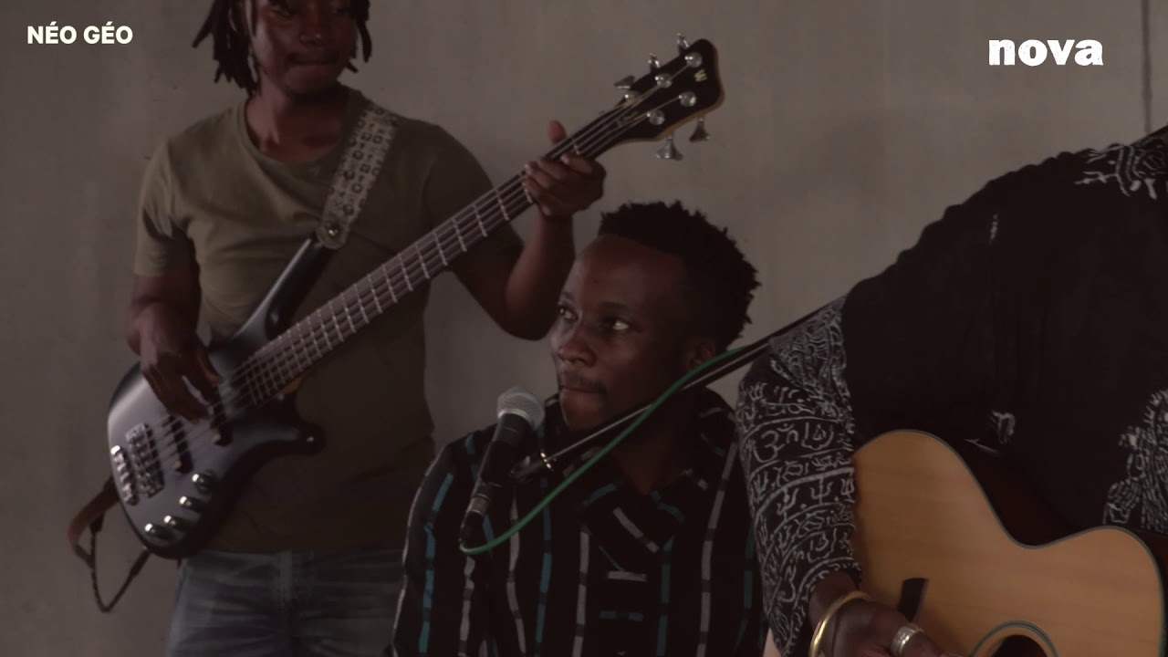 Urban Village, « Izivunguvungu » | Live Néo Géo Urban Village, « Izivunguvungu » | Live Néo Géo