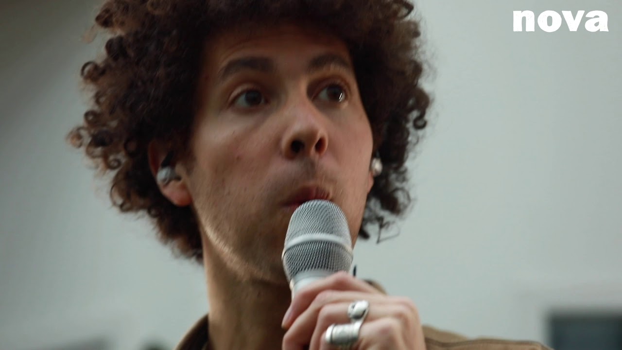 Témé Tan – Coups de Griffe | Live Plus Près De Toi Témé Tan – Coups de Griffe | Live Plus Près De Toi