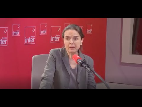 Amélie Nothomb : « Comme les Japonais, je trouve que les religions doivent être cumulables » Amélie Nothomb : « Comme les Japonais, je trouve que les religions doivent être cumulables »
