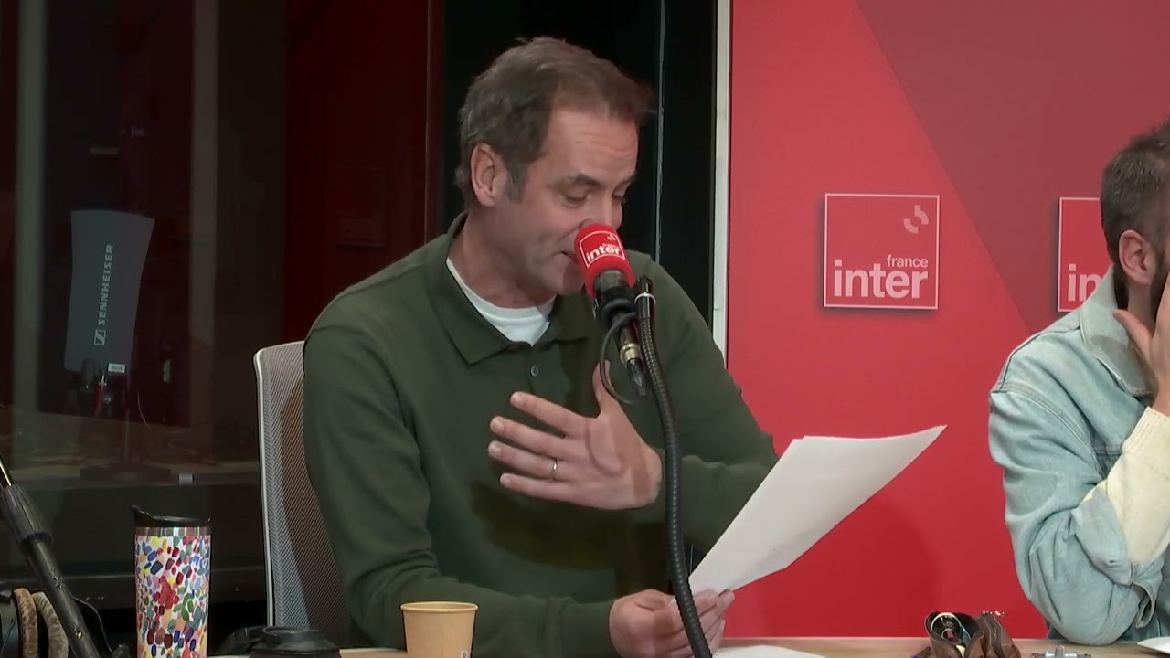 Les poules mangent des crêpes – Tanguy Pastureau maltraite l’info Les poules mangent des crêpes – Tanguy Pastureau maltraite l’info