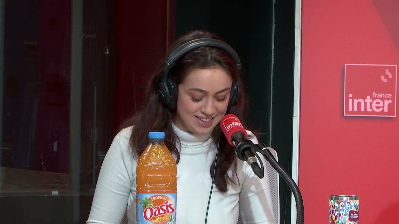 Venez, on fait des jeux ! – La drôle d’humeur d’Emma Bojan Venez, on fait des jeux ! – La drôle d’humeur d’Emma Bojan