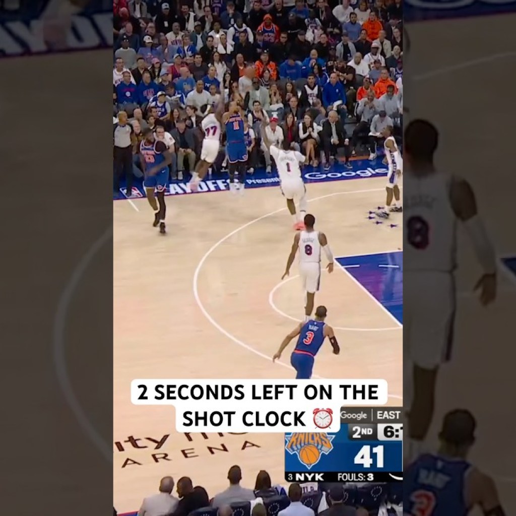 Brunson with the tough pull-up 3! Brunson with the tough pull-up 3!