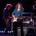 Bonnie Raitt gets emotional over Minnesota in gracious, spirited concert Bonnie Raitt gets emotional over Minnesota in gracious, spirited concert