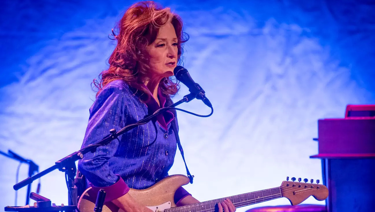 LIVE: Bonnie Raitt / NRBQ @ Palace Theatre LIVE: Bonnie Raitt / NRBQ @ Palace Theatre