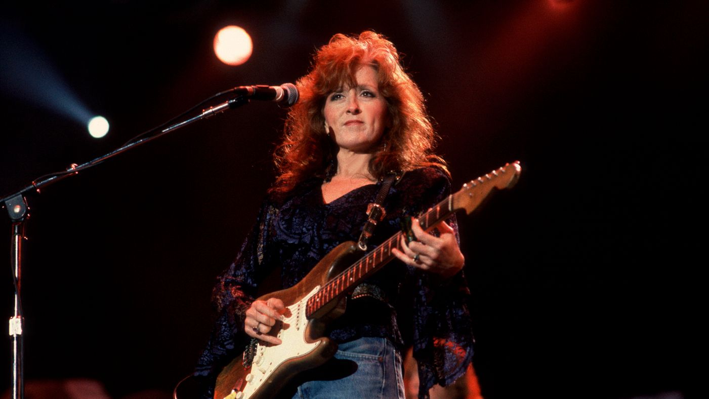 3 Times Prince and Bonnie Raitt’s Paths Crossed and the Songs She Recorded at Paisley Park That Were Never Released 3 Times Prince and Bonnie Raitt’s Paths Crossed and the Songs She Recorded at Paisley Park That Were Never Released