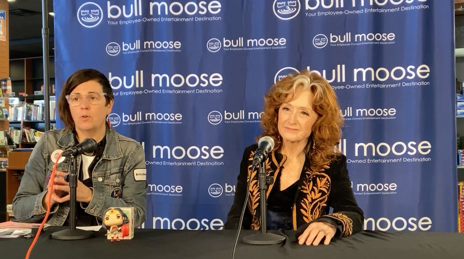 Bonnie Raitt visits Bull Moose record shop on Record Store Day 2022 for a Q&A! Bonnie Raitt visits Bull Moose record shop on Record Store Day 2022 for a Q&A!