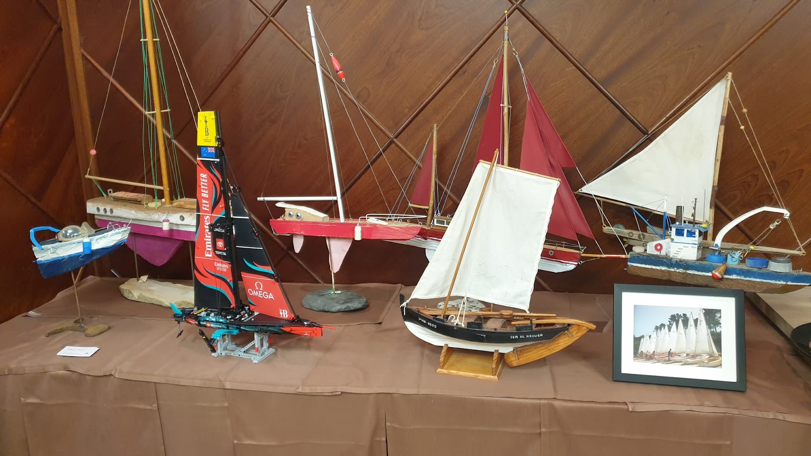 Piezas de Alberto Marco, expuestas durante el encuentro. Piezas de Alberto Marco, expuestas durante el encuentro.