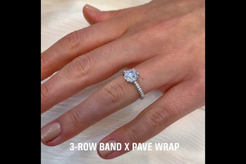 Antique Cushion Cut Moissanite Three-Row Ring Antique Cushion Cut Moissanite Three-Row Ring
