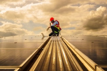 ‘It can’t be done’: Renewable Energy Investment Drops by 80 Per Cent ‘It can’t be done’: Renewable Energy Investment Drops by 80 Per Cent