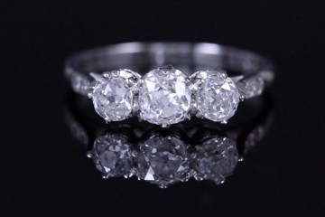 Antique Edwardian 1.24ct Old Cut Diamond Trilogy Platinum Ring Antique Edwardian 1.24ct Old Cut Diamond Trilogy Platinum Ring