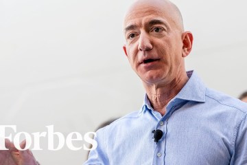 How Jeff Bezos Became a Billionaire through Amazon over the Years How Jeff Bezos Became a Billionaire through Amazon over the Years