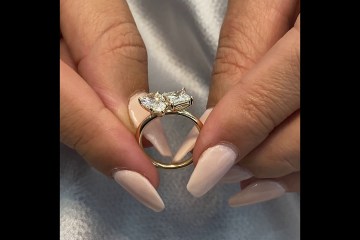 Diamond Duo Pear Shape Yellow Gold Ring Diamond Duo Pear Shape Yellow Gold Ring