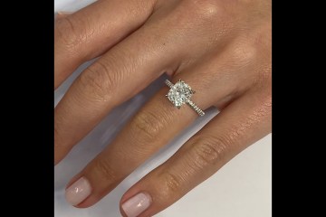 2 carat ‘J’ Color Cushion Diamond Ring Comparison 2 carat ‘J’ Color Cushion Diamond Ring Comparison