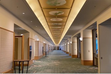 Unbelievable Tokyo Spots: An Opulent Hotel & Aquarium Unbelievable Tokyo Spots: An Opulent Hotel & Aquarium
