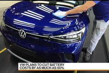 Volkswagen Takes on Tesla With Battery Push Volkswagen Takes on Tesla With Battery Push