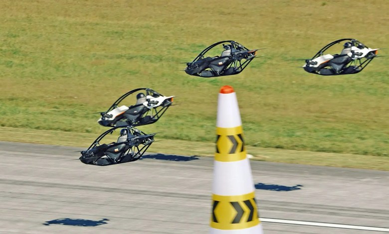 Saksikan empat mobil terbang saling berhadapan di 'Formula Satu di langit' yang baru Saksikan empat mobil terbang saling berhadapan di 'Formula Satu di langit' yang baru