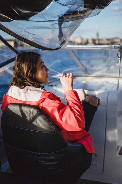 How to reseal windows and hatches on a boat How to reseal windows and hatches on a boat